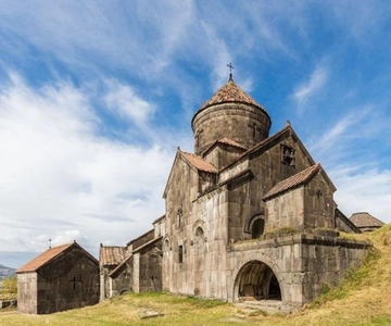 Tbilisi transfer: Haghpat, Sanahin stops to or from Yerevan
