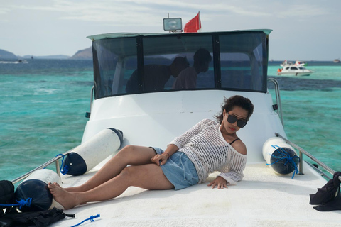 Labuan Bajo: Full-Day Komodo Speedboat Tour with Snorkeling