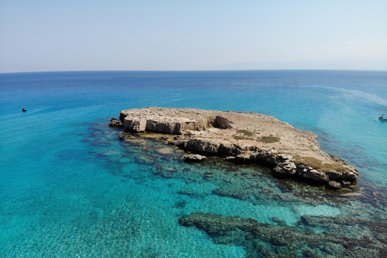 From Limassol: Blue Lagoon Akamas – Boat Trip