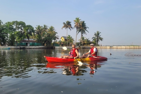 Visite de Fort Kochi en tuk tuk et kayak de merVisite de Fort Kochi en tuk tuk et kayak en eau douce