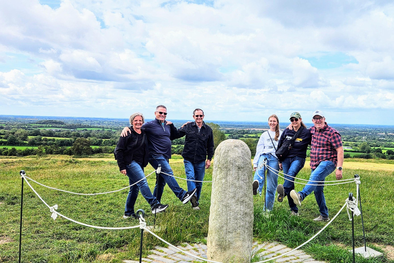 مقبرة نيوجرانج ممر نيوجرانج والمواقع الأيرلندية القديمة.