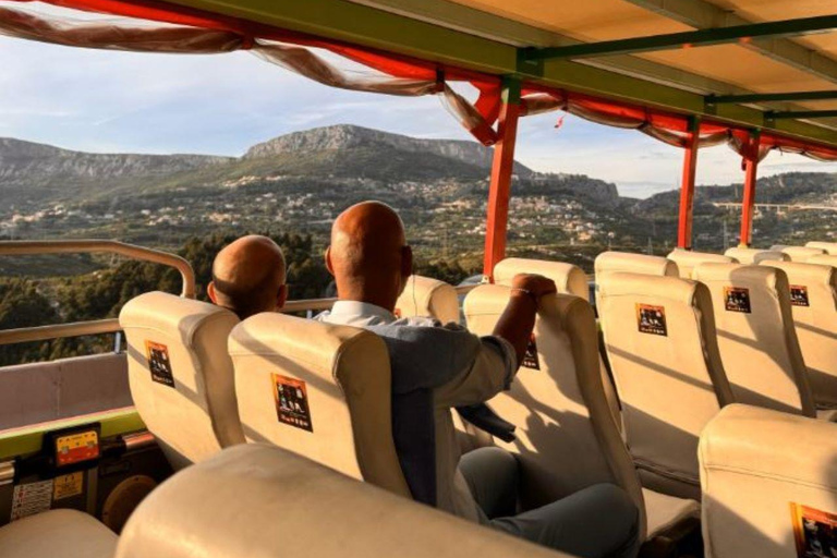 Split: Visita panorámica de la ciudad al atardecer en KlisExcursión nocturna al atardecer en Klis
