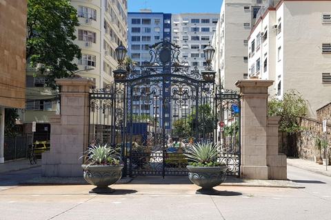 Rio de Janeiro: Modern Architecture Experience with Guide