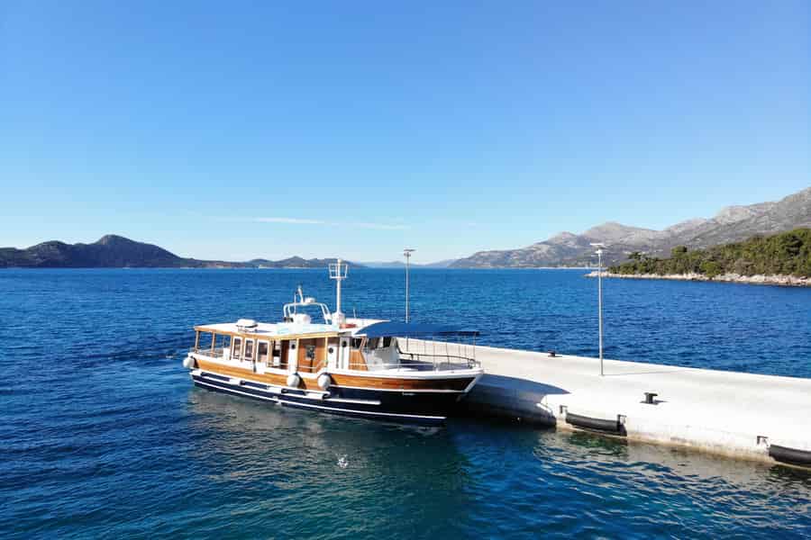Von Dubrovnik aus: Hop-On/Hop-Off-Boot Ticket für die Elaphitischen Inseln