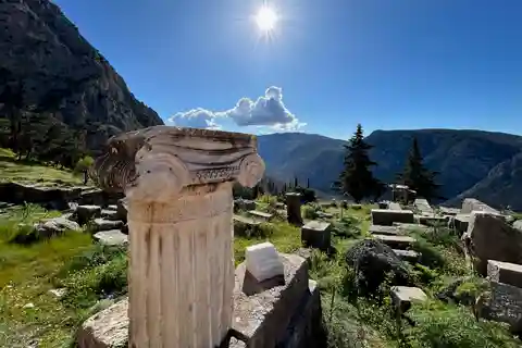 Athens: Full Day Trip Delphi and Arachova