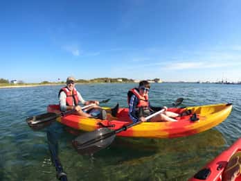 Brindisi: Tour guidato in kayak con possibilità di snorkeling