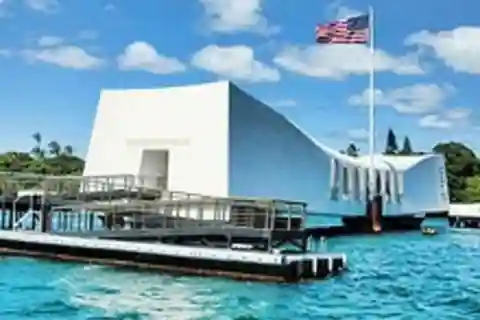 Pearl Harbor Passport tour from HNL Airport