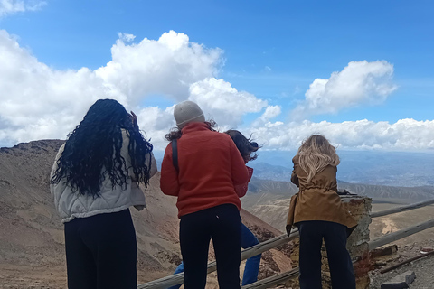 From La Paz: Tiwanaku and Chacaltaya Day Trip