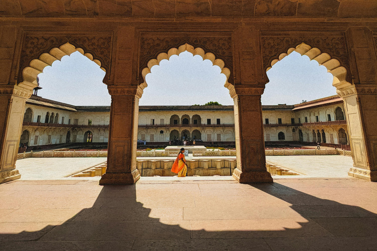 From Delhi: Sunrise Tour to Taj Mahal & Agra with Transfers