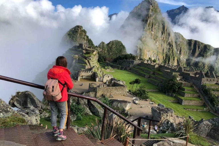 Inca Jungle Trek to Machu Picchu 4 days Rafting and Zipline
