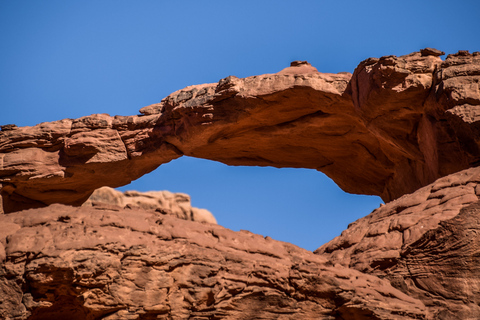 Aqaba: Tour privado por Wadi Rum con safari en jeep y cena