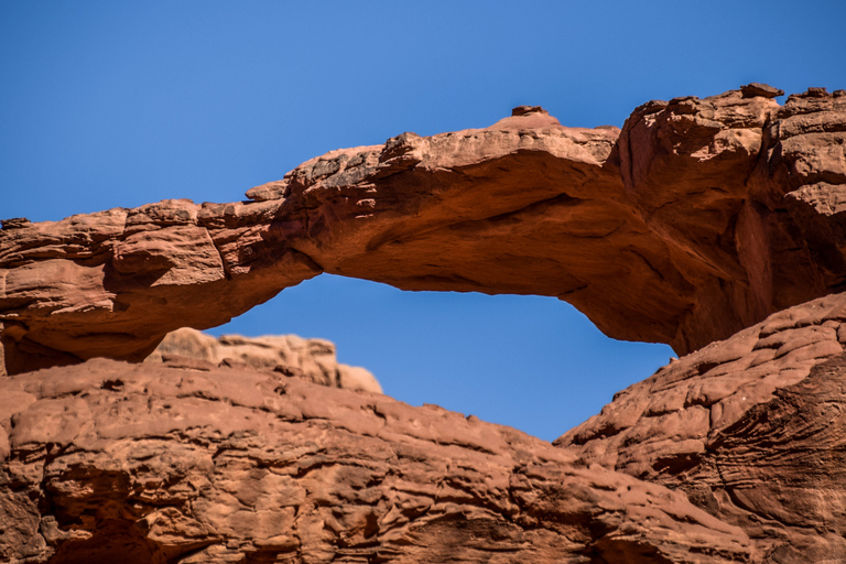 Aqaba: Tour privado por Wadi Rum con safari en jeep y cena