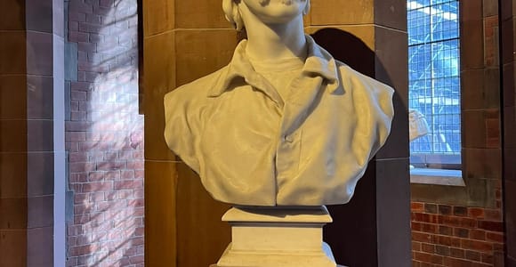 Edinburgh, a City of Writers (Edinburgh Literary Tour)