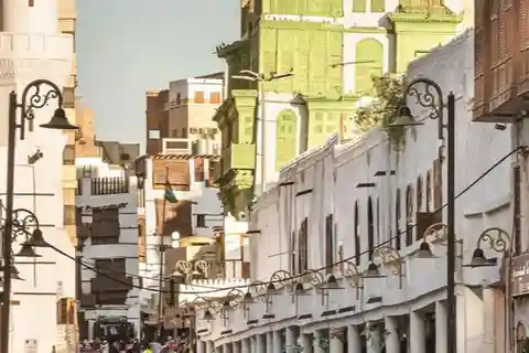 Jeddah: Al-Balad Old Town Tour with Guide