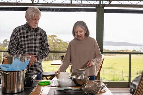Birchs Bay: Private Ricotta & Mozzarella Cheesemaking Class - Image 3