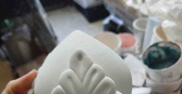 Lecce: Pumo Paint & Sip, Then Take Your Finished Piece Home
