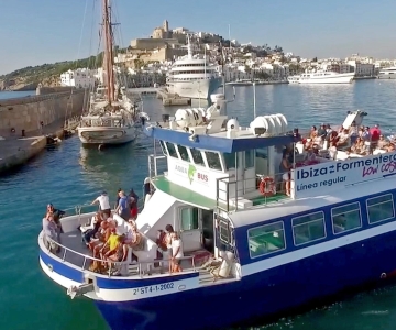 Desde Ibiza: Billete de ferry de ida y vuelta a Formentera en el mismo día