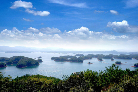 Hangzhou: Thousand Island Lake Day Trip with Boat Ride