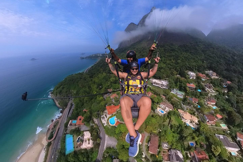 Rio de Janeiro: Paragliding with Hotel Transfers