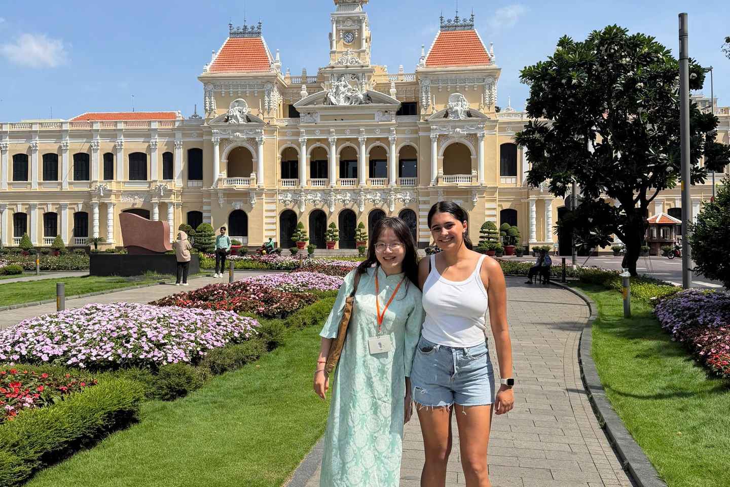 Saigon Walking Tour: History, Culture & Local Coffee - Ho Chi Minh City: Small Group Walking Tour with Local Guide