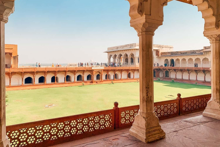 De Delhi: Tour particular de luxo de 3 dias pelo Triângulo DouradoTour particular sem hotéis