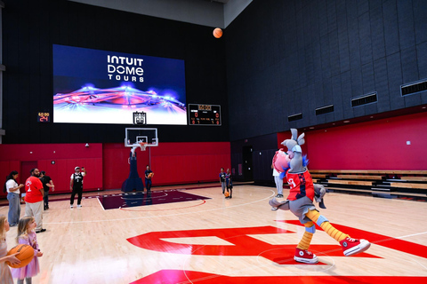 Los Angeles: Intuit Dome Tour LA Clippers Behind the Scenes