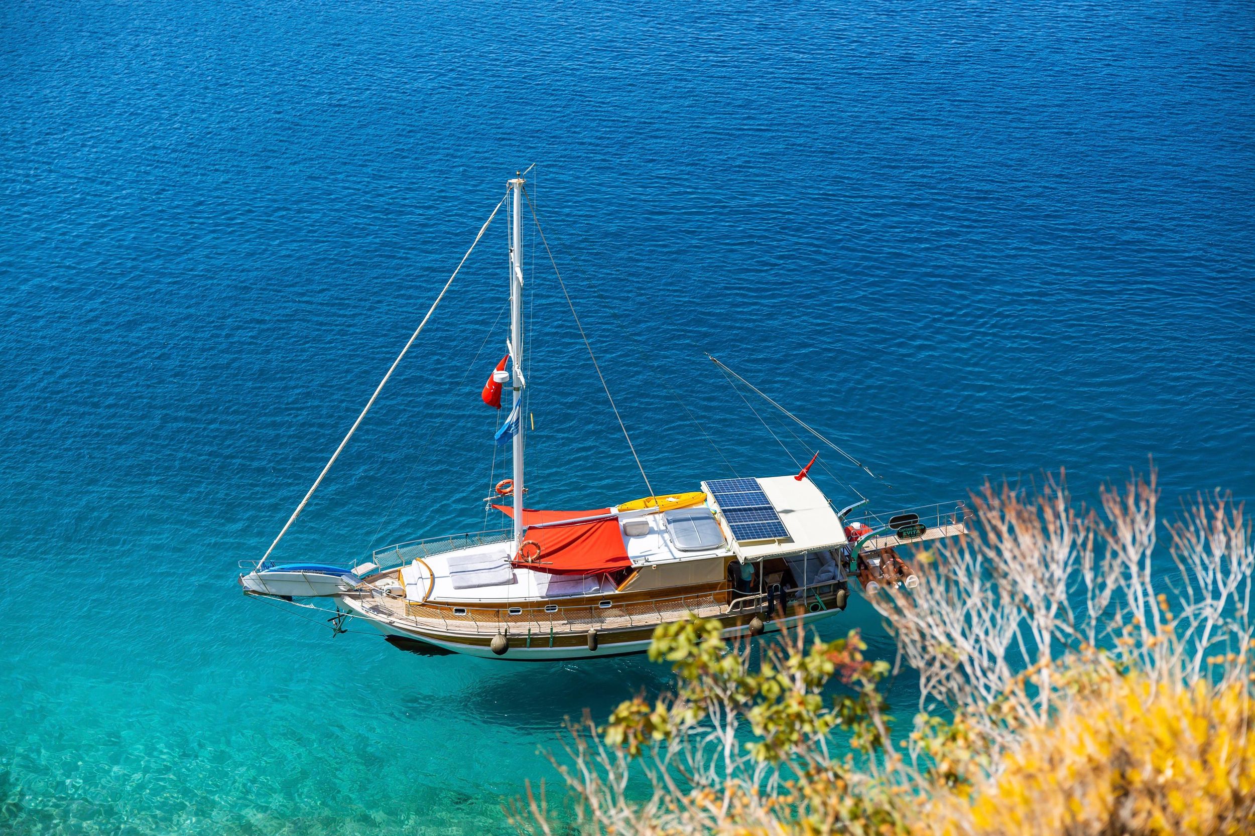 Kaş: Halbtägige Bootstour mit Schwimmgelegenheiten