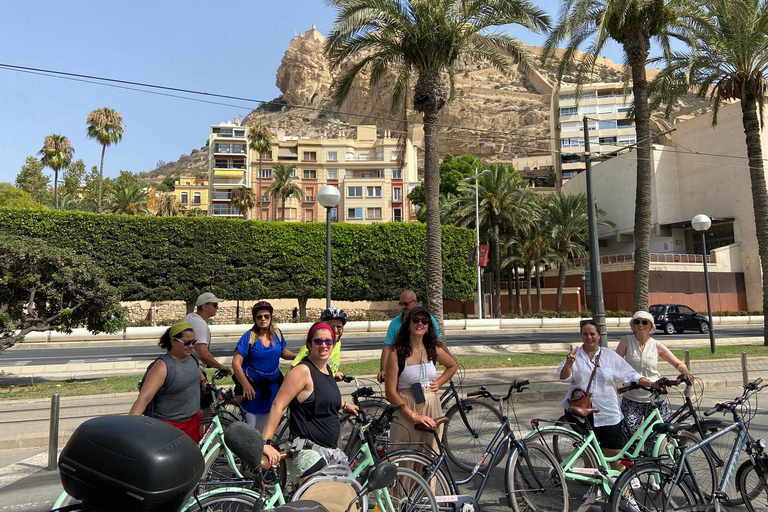 Playa de San Juan, Cabo Huertas: Excursión en bici y snorkel con bebida