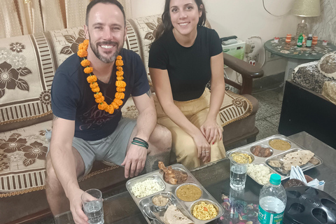 Aula de culinária indiana com mercado de vegetaisAula de culinária vegetariana e não vegetariana com mercado de vegetais