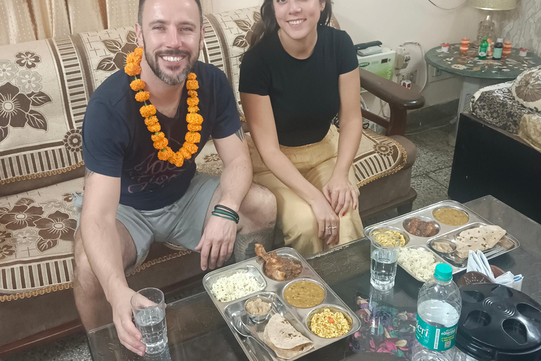 Aula de culinária indiana com mercado de vegetaisAula de culinária vegetariana e não vegetariana com mercado de vegetais