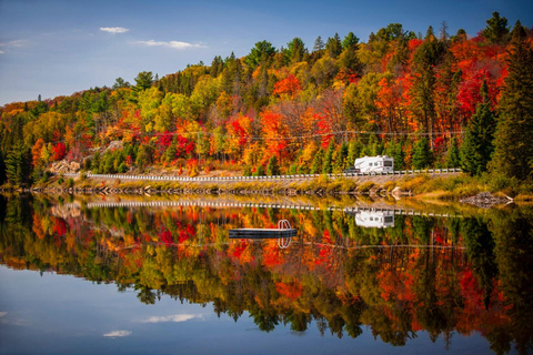 From Toronto: Lake Muskoka and Huntsville Group Day Trip