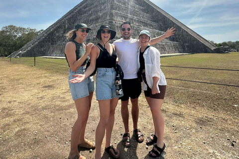 Chichen Itza: Guided Tour (early access) Chichen Itza: Private Guided Tour (early access)