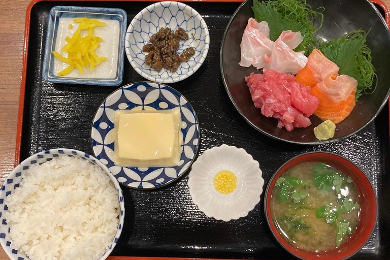 Toyosu et marché matinal de Tsukiji avec un guide agréé par le gouvernement5:00 Marché matinal de Toyosu et Tsukiji avec le gouverneur licencié Gu