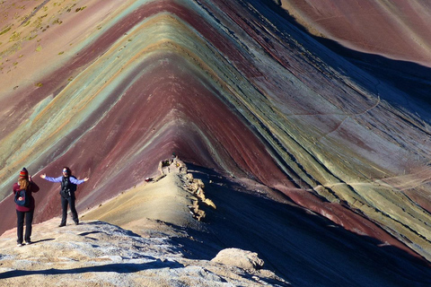 Laguna de Humantay y Montaña de Colores | Senderismo-Aventura