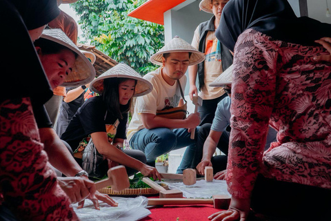 Yogyakarta: Village Tour, Gamelan, Dance & Batik with Lunch