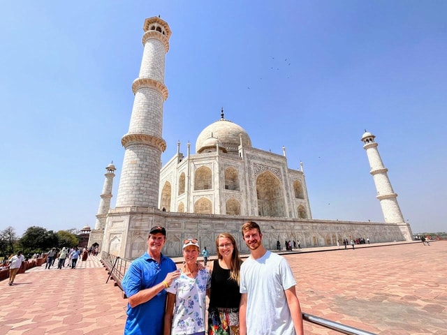 Agra Local Sightseeing Tour with Sunrise & Sunset Experience