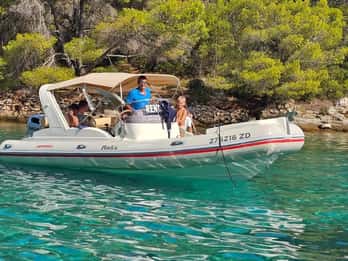 Zadar : visite privée en bateau rapide de l'île d'Ugljan