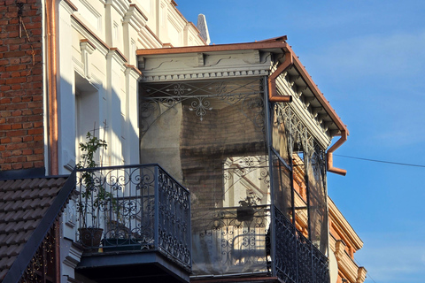 Tbilisi: Old Town Left Bank Walking Tour with Boat Ride
