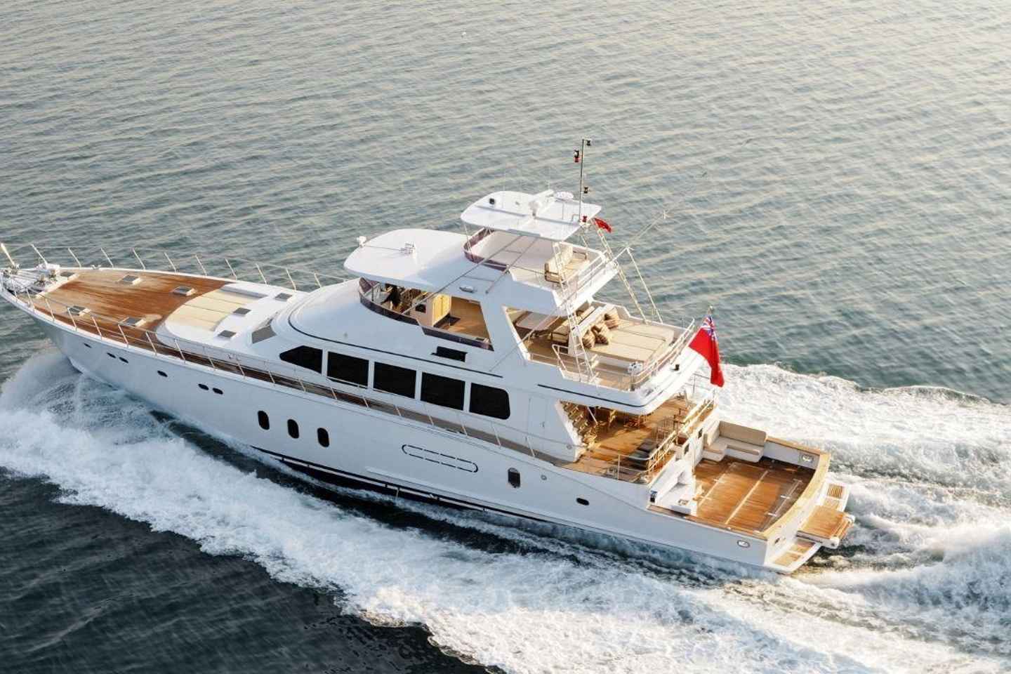 Istanbul: Private Luxury Yacht Cruise on the Bosporus