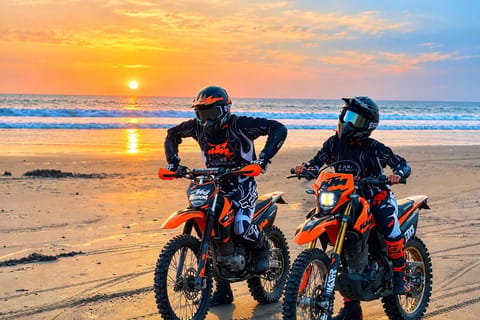 Tabanan: Pasut Beach Beginner Dirt Bike Training