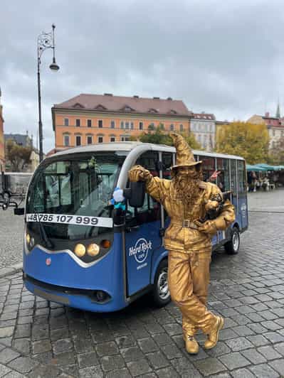 Wrocław: Dwarfs and Sightseeing E-Car Tour