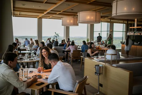 Gdańsk: Brunch på en spansk restaurang på översta våningen
