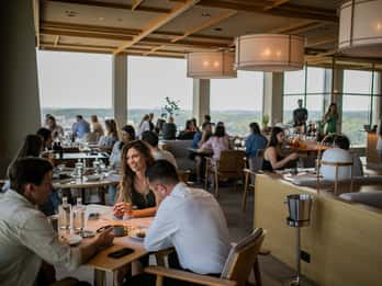 Gdańsk: Brunch en un restaurante español en el último piso