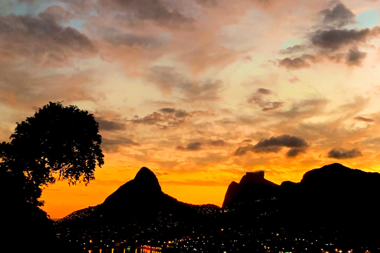 Rio de Janeiro: Bootstour bei Sonnenuntergang mit Heineken Toast