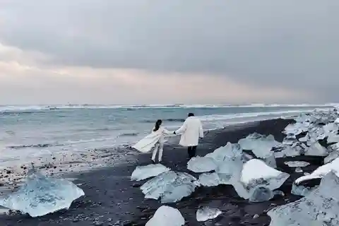 Reykjavík: Private Diamond Beach Tour in Iceland