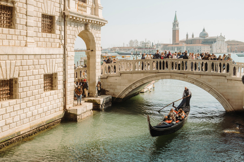 Venice: St. Mark's Basilica, Doge's Palace & Gondola Ride Private: Doge's Palace, Gondola Ride & St. Mark's Basilica