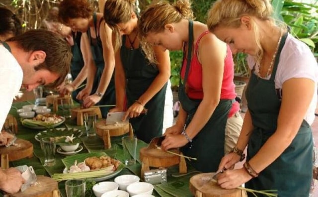 Da Nang: Home Funny making coffee workshop and cooking class