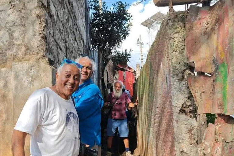 Nairobi: Wycieczka po slumsach Kibera Kultura, ludzie i życie codzienneWycieczka po slumsach Kibera z odbiorem z hotelu/lotniska i transportem powrotnym