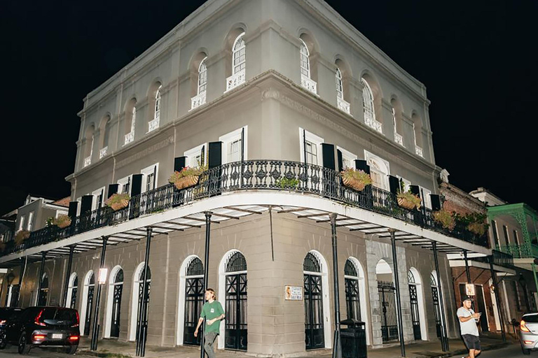 Explore NOLA: Ghosts, Voodoo & Haunted History Walking Tour