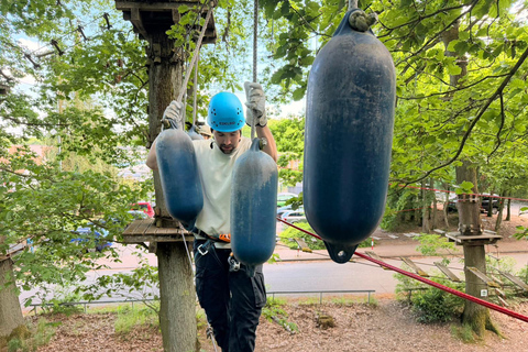 Kelkheim: Outdoor climbing experience in the forest ropes course with circuit and zip lines